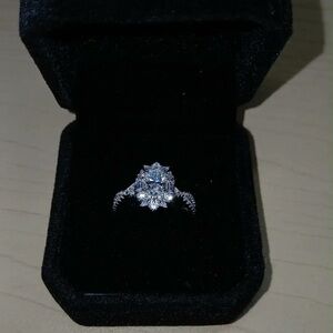 Stunning Silver Crystal Ring